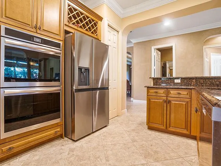3483 Collonade Dr — Photo 3