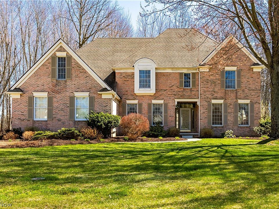 1st image of 355 Williamsburg Dr