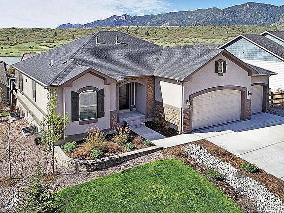 3rd image of 2973 Lakefront Dr