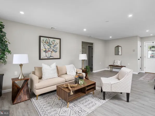 48 Westport Dr #71, Whiting, NJ 08759