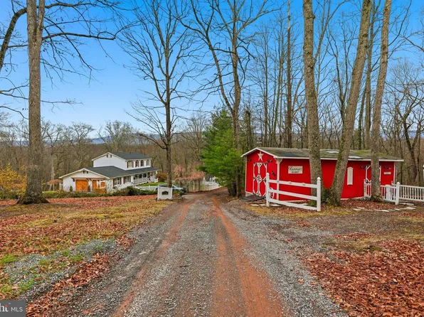 236 Kump Dr, Gore, VA 22637