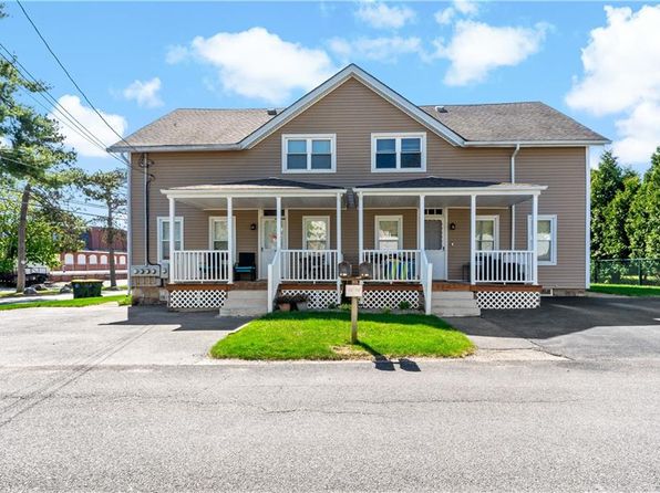 4 Oak St #2