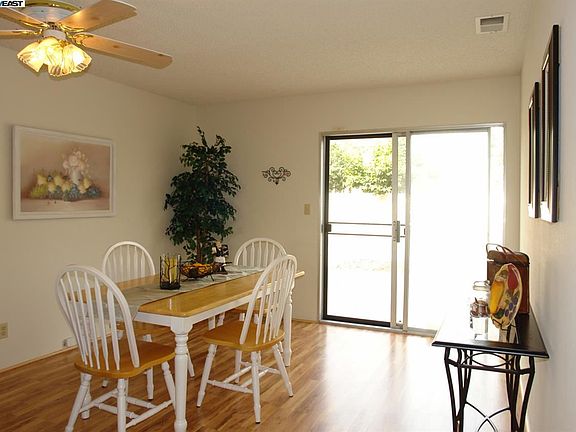 4th image of 3161 Sugar Beet Way