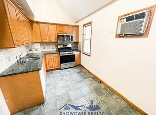 89-14 210th St #2, Queens Village, NY 11427
