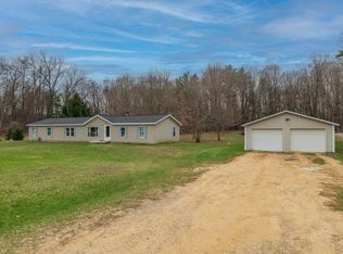 18242 32nd St, Gobles, MI