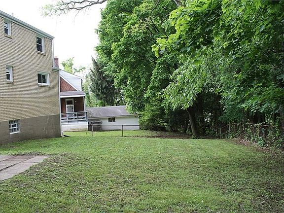 3rd image of 6772 N Barivista Dr
