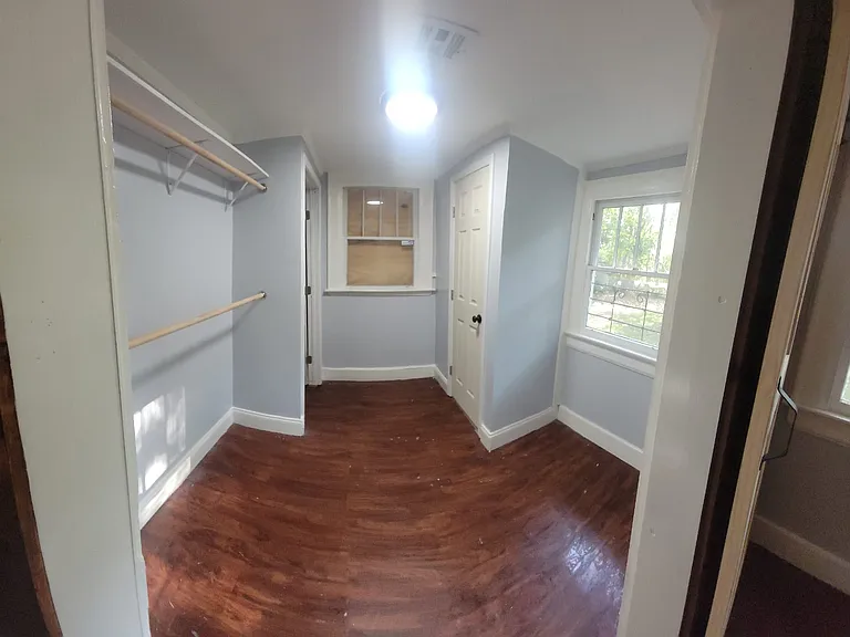 426 Boyce St — Photo 5
