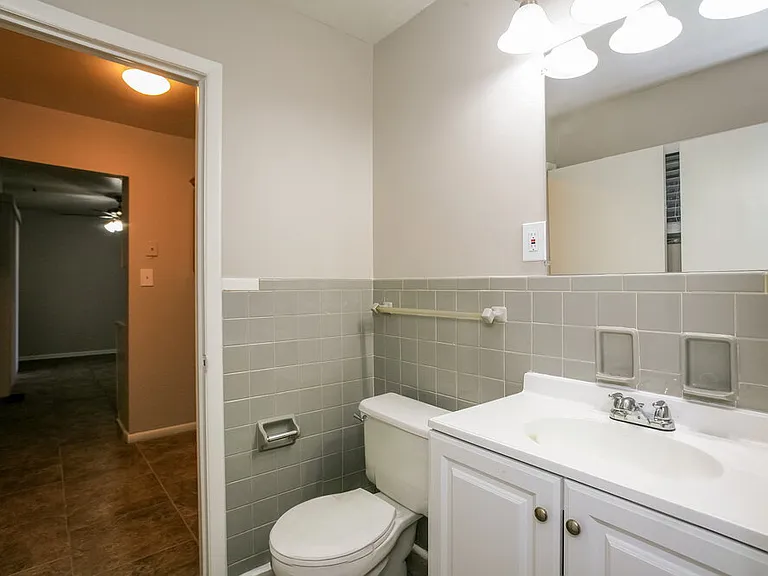 51 N Galeston Ave — Photo 12
