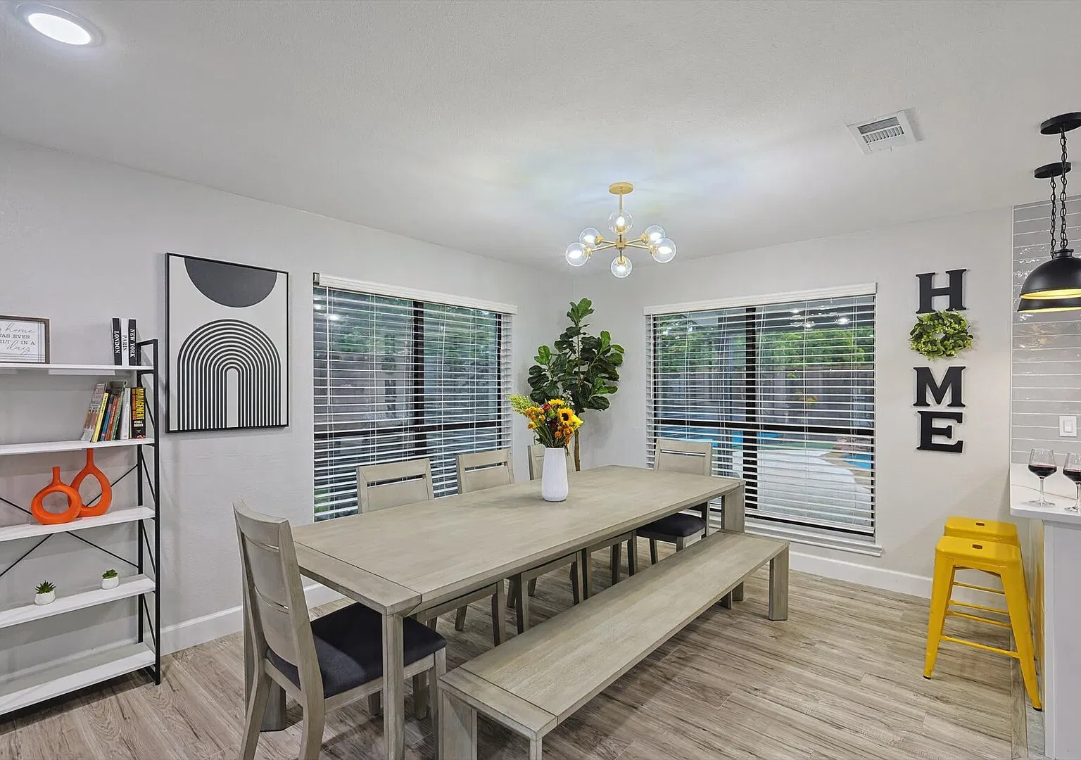 Gorgeous 4BD 2.5Bath Home | Pool, Fire Pit & Hammock — Photo 4