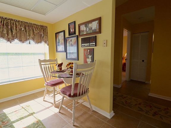 Breakfast Nook