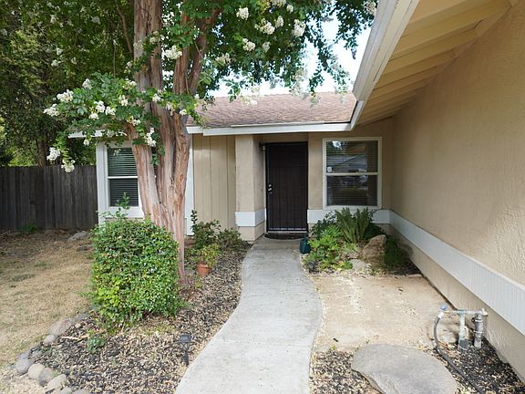 3rd image of 38 Timberwood Ct