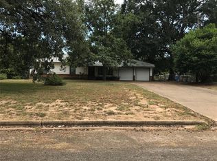 411 Locust St, Grapeland, TX 75844