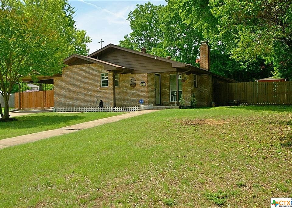 1st image of 106 Indian Oaks Dr