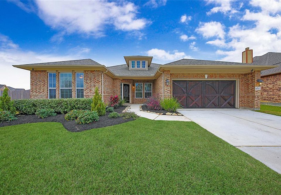 1st image of 32022 Cary Douglas Dr