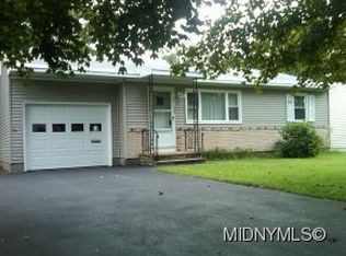 209 Stephens Dr, Utica, NY 13502