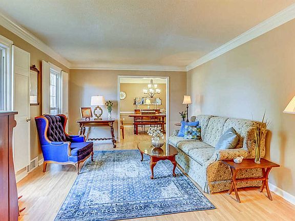4th image of 8977 Ashmere Dr