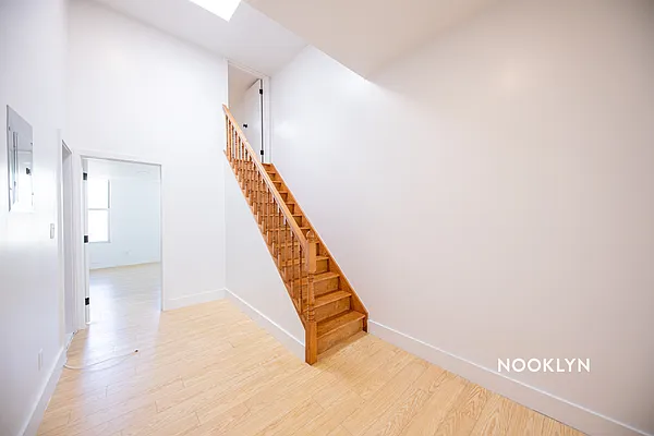 Rented by Oxford Property Group | media 23