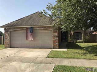 2722 Old Towne Rd, Zachary, LA 70791