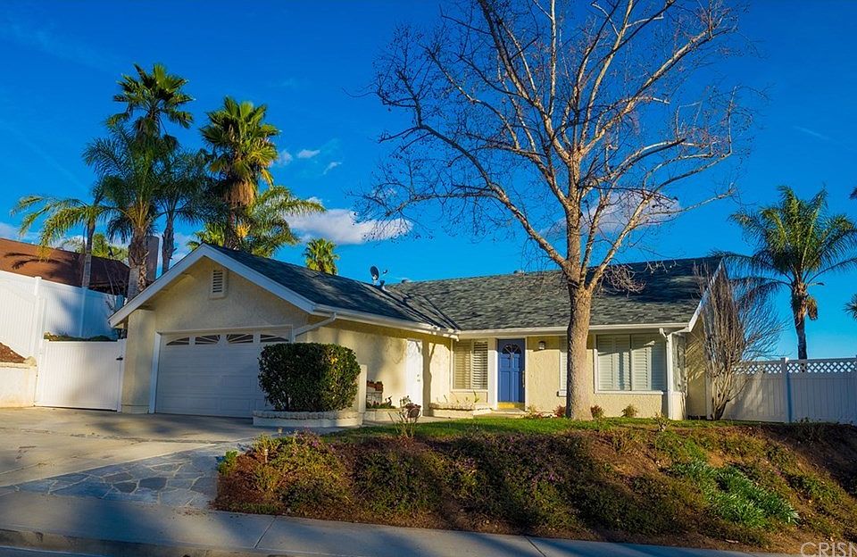 1st image of 27424 Elder View Dr