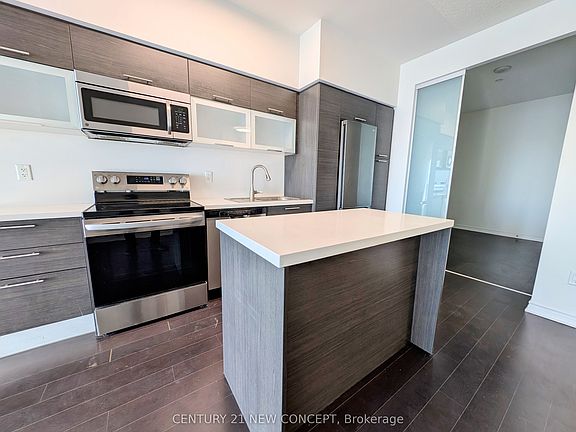5th image of 386 Yonge St #5608