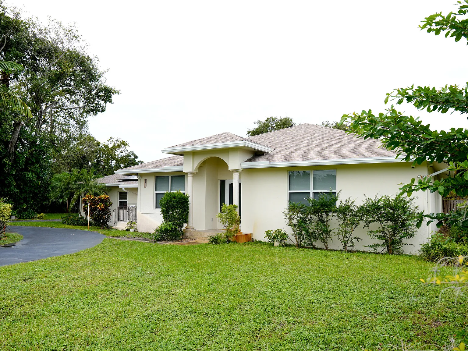 4 bed, 3.5 bath, 2924 sqft, $5,500 — Photo 2