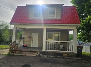 2012 8th Ave, Beaver Falls, PA 15010