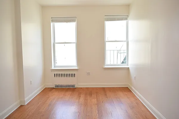 Rented by Mdays Realty | media 13