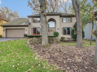 1863 River Ridge Cir, Naperville, IL 60565