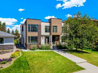 2412 S 28th Ave SW, Calgary, AB T2T 1K9