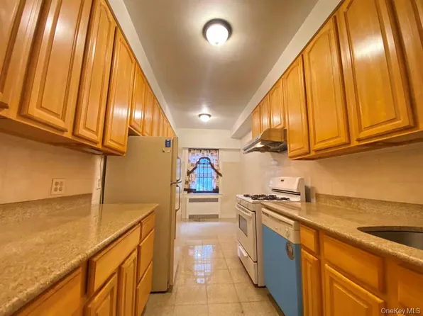 79-15 35th Avenue image 11 of 13