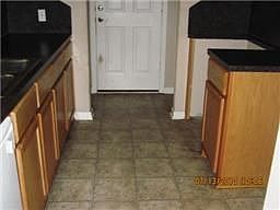 4th image of 1614 Magnolia Dr