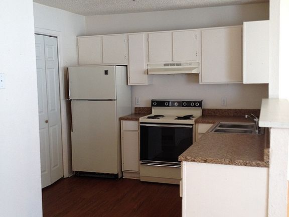 2nd image of 705 W Avenue D APT 13