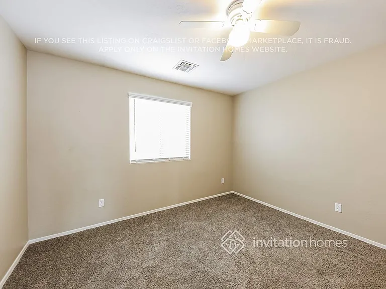 2122 S 114th Ave — Photo 12
