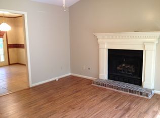 19 Woodhill Dr, Little Rock, AR 72211