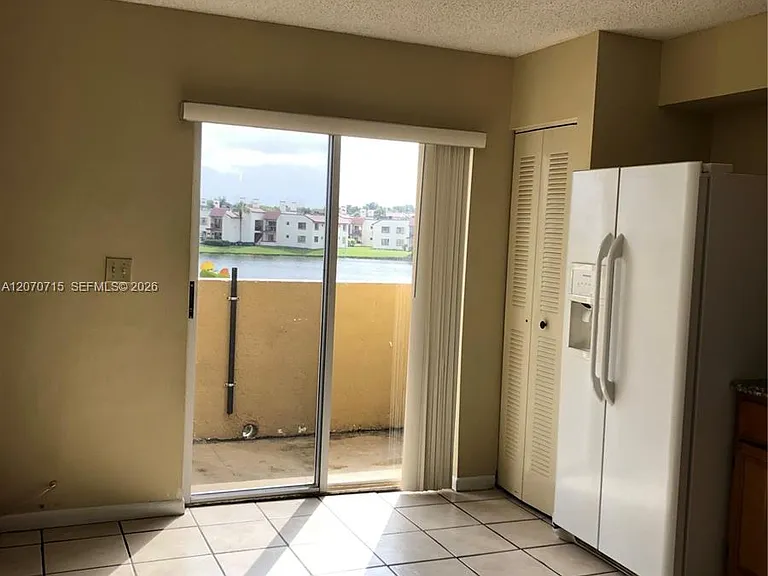 14902 SW 82nd Ln #13-206 — Photo 4