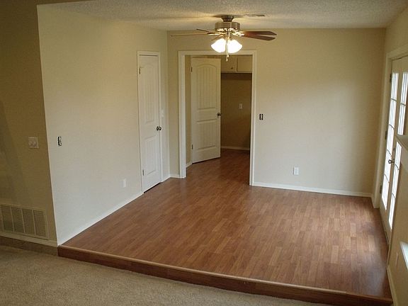 4th image of 1005 S Ironwood Ave