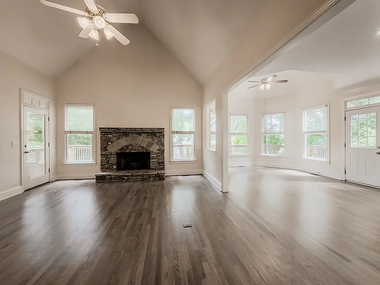 7335 Craigleith Dr — Photo 40