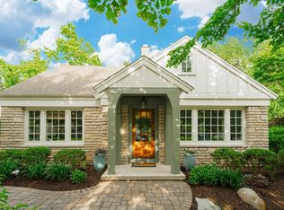 2630 Chester Rd, Upper Arlington, OH 43221