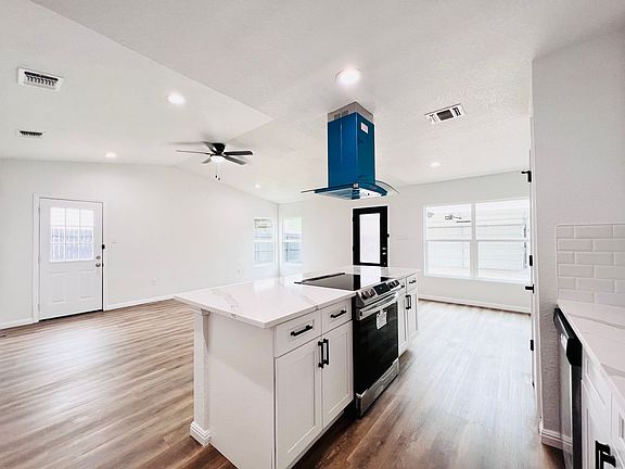 5th image of 8433 Dixon Ridge Dr #7998753FE