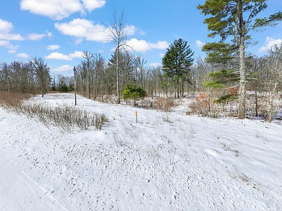 5th image of Variety Lake Dr NW