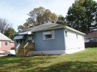 115 Old Rd, Sewaren, NJ 07077