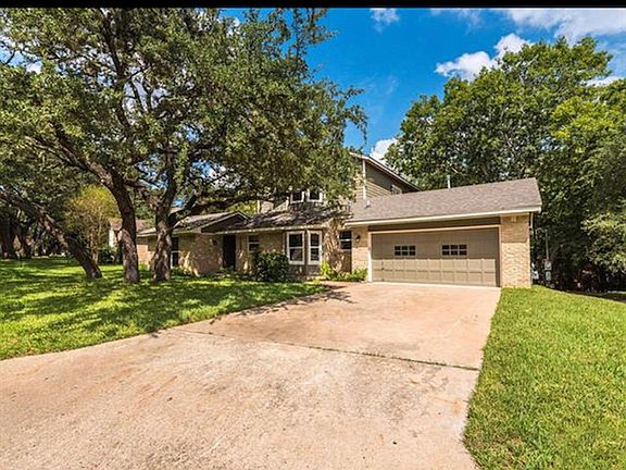 3rd image of 6505 Shadow Valley Dr
