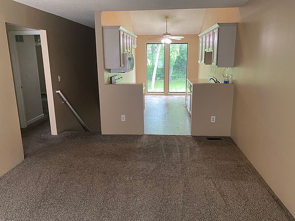 3rd image of 7348 N Lane Ave