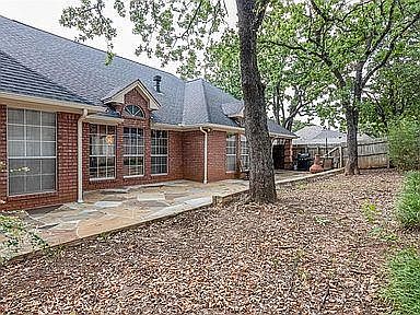 5th image of 1517 Highland Oaks Dr