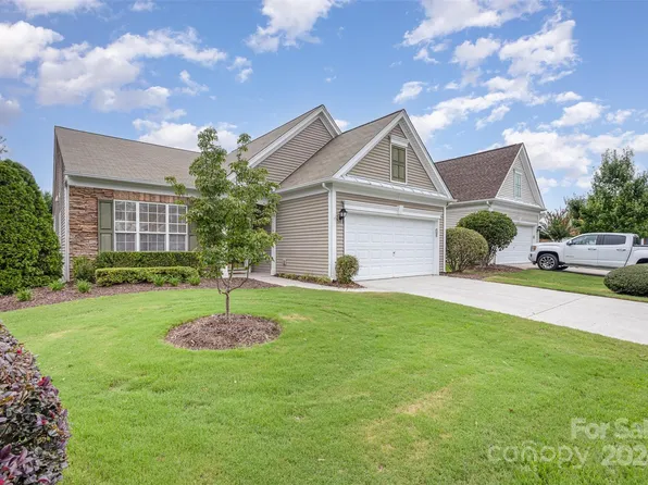 8531 Darcy Hopkins Dr, Charlotte, NC 28277