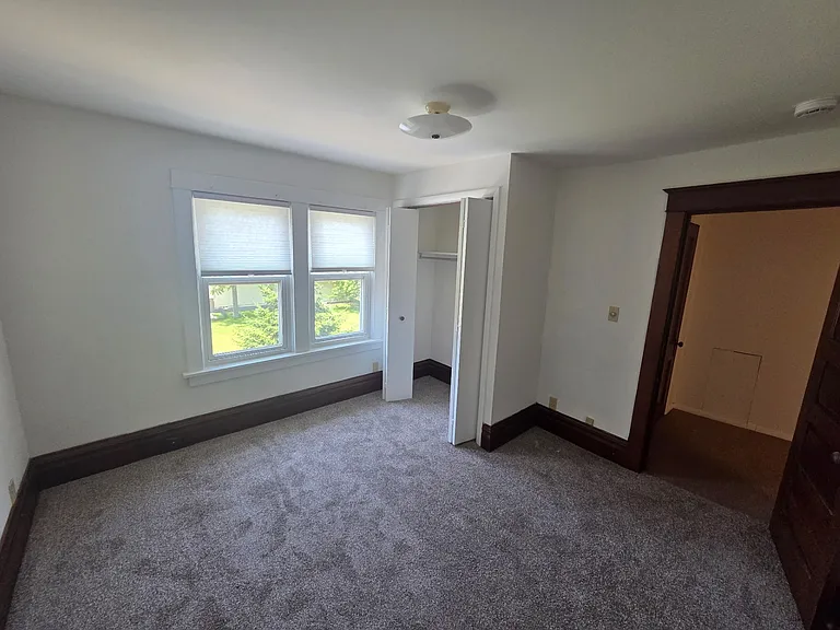 515 Monroe Ave — Photo 9