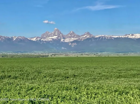 8894 W Ridge Rd, Tetonia, ID 83452