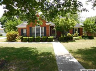 2704 Whistler Ln SE, Owens Cross Roads, AL 35763