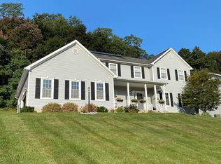 40 Rose Ln, Rensselaer, NY 12144