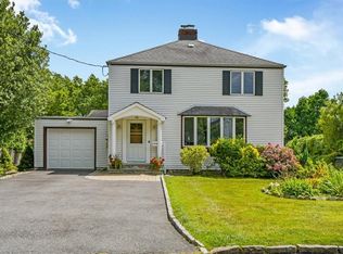 20 Myrtle Pl, Eastchester, NY 10709